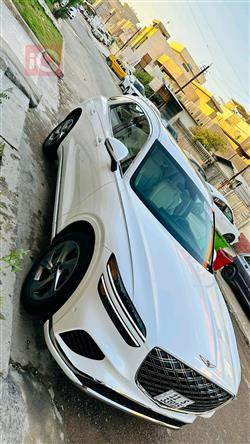 جنسس GV70